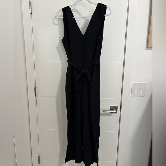 Calvin Klein Women's V Neck Black Jumpsuit Tie Belt Wide Leg - Size Large - Picture 1 of 5